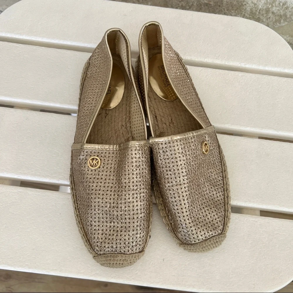 Michael Kors Kendrick espadrilles flats gold leather perforated metallic 8.5